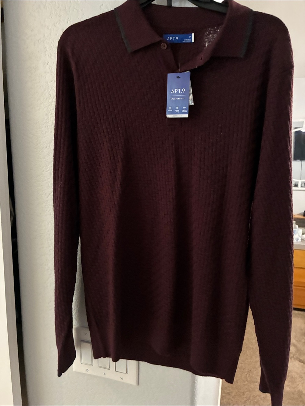 NWT!Apt. 9 Men's V-Neck Sweater in Burgundy with Black Trim